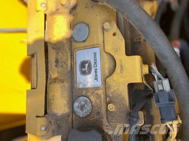 John Deere 210 GLC Pásové rýpadlá