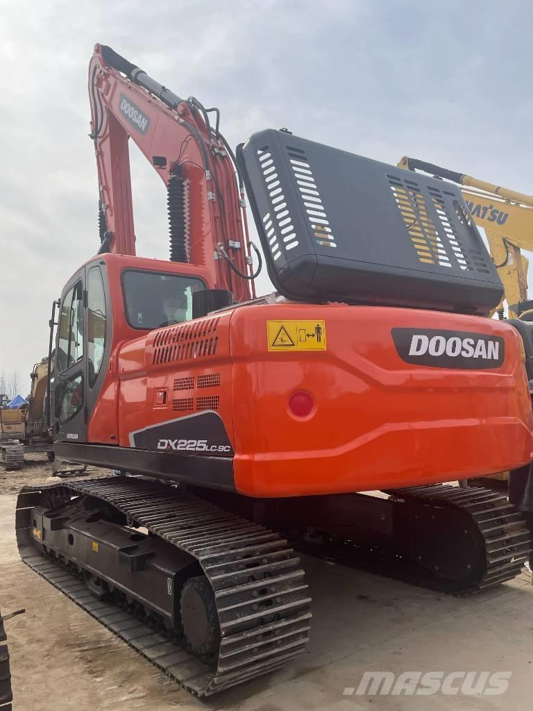 Doosan DX 220 LC-9C Pásové rýpadlá