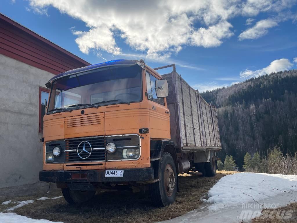 Mercedes-Benz LP1313 Nákladné automobily na prepravu zvierat