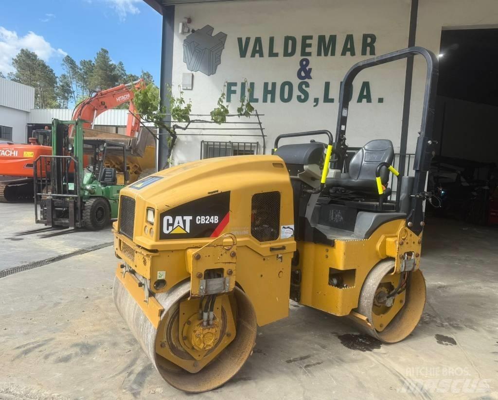 CAT CB 24 B, CB24 Tandemové valce