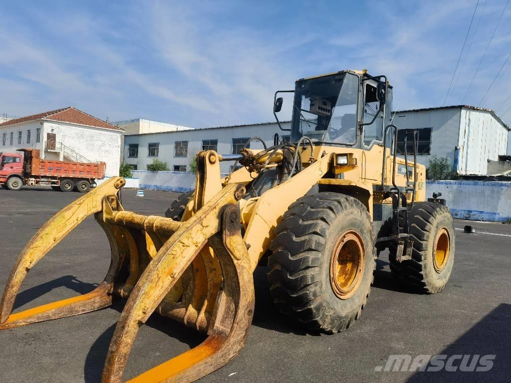 Komatsu WA 320-3 Kolesové nakladače