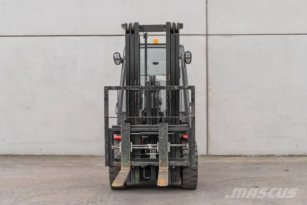 Manitou MI 35 D Dieselové vozíky