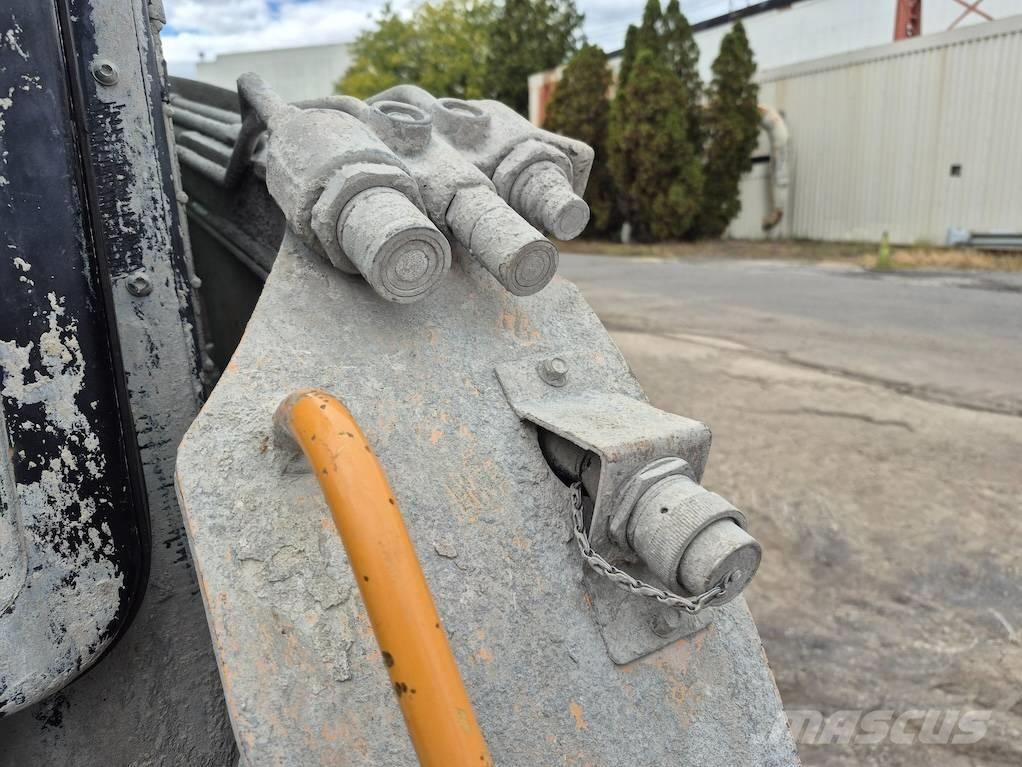 CASE SR120 Šmykom riadené nakladače