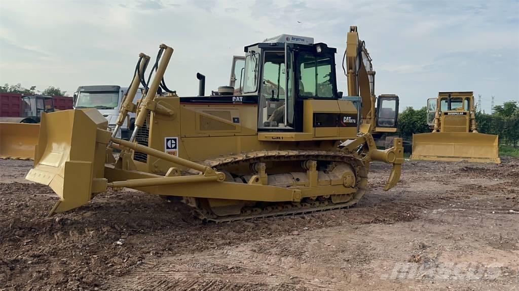 CAT D 7 G Pásové dozéry