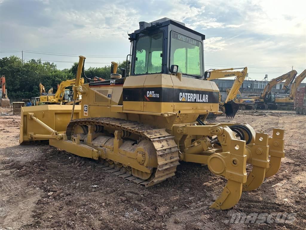 CAT D 7 G Pásové dozéry