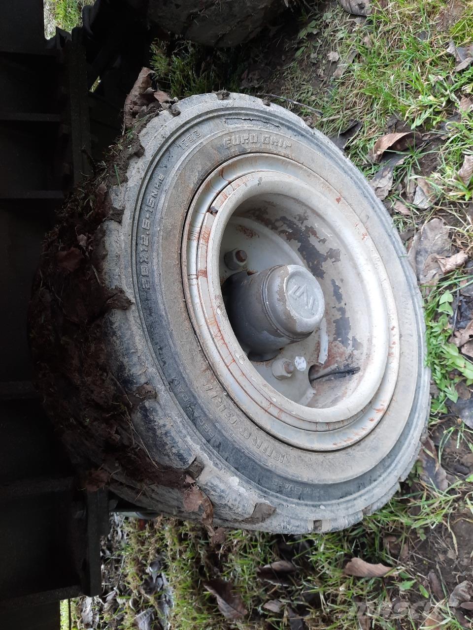 RMH Mixell 302 Dávkovače, podavače