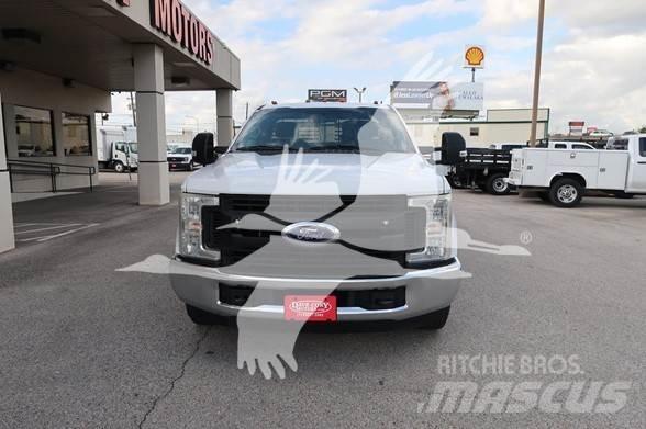 Ford F350 SD Stavebníctvo - ostatné