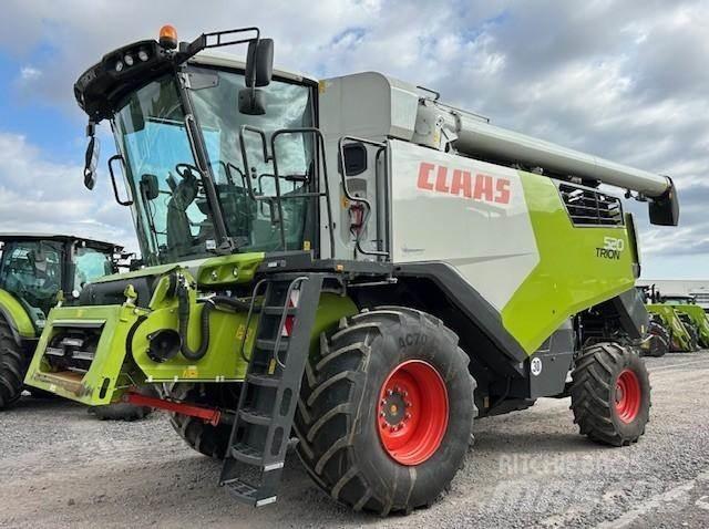 CLAAS TRION 520 Kombinované zberacie stroje