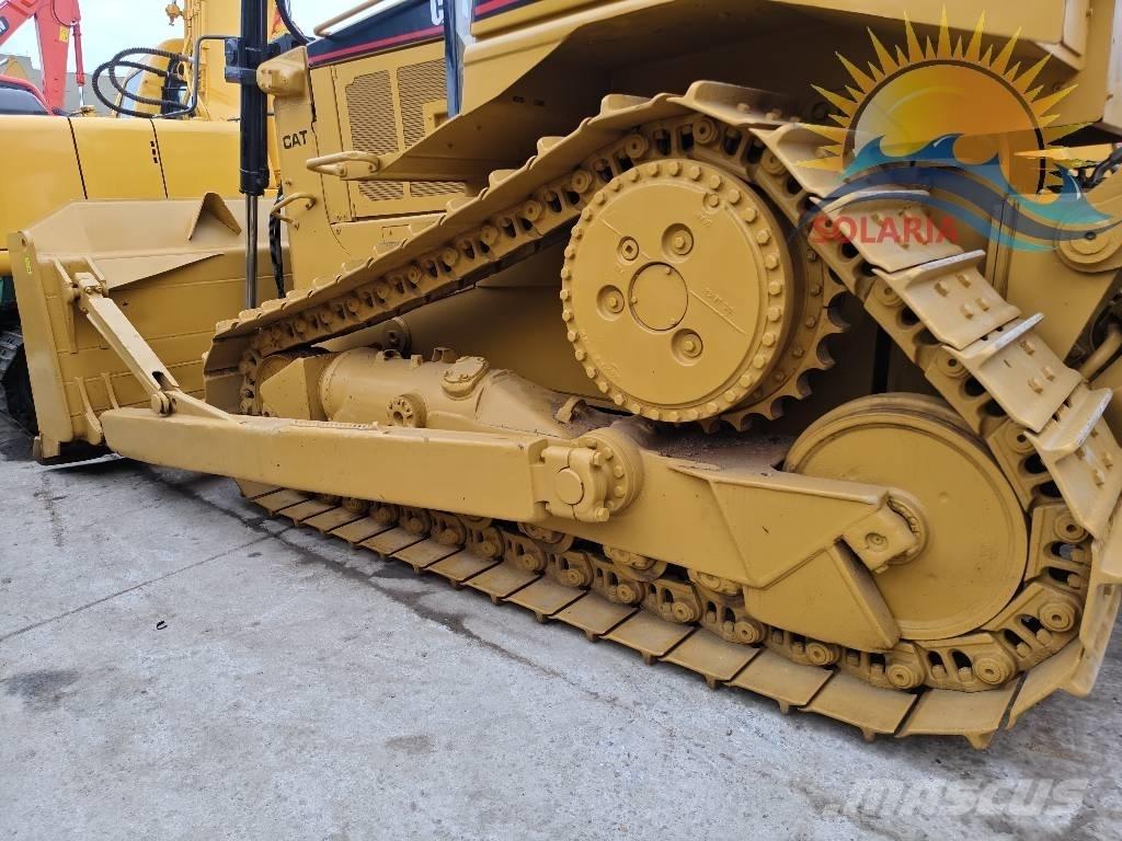 CAT D 7 R Pásové dozéry
