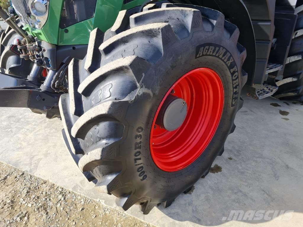 Fendt 826 Traktory