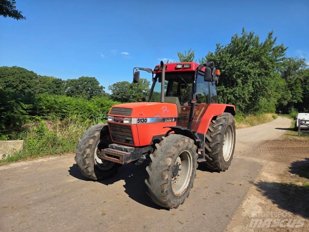 CASE 5130 Traktory