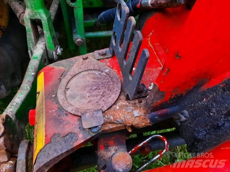 Kuhn MM1235T8010 Pluhy