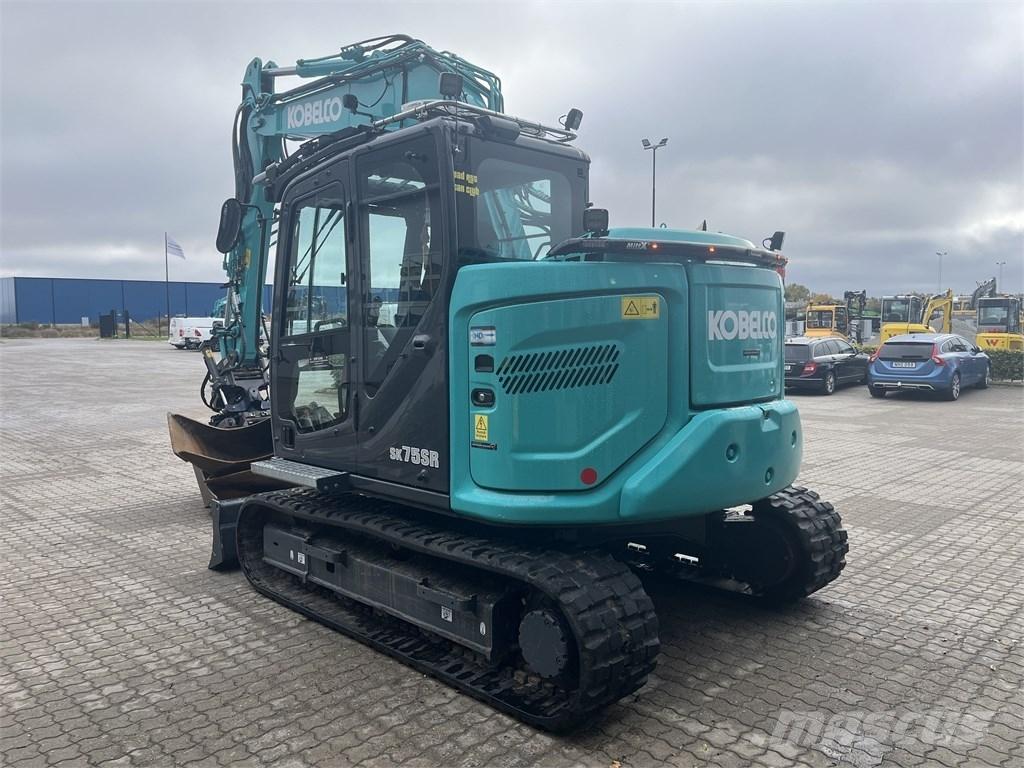 Kobelco SK 75 SR Midi rýpadlá 7 t - 12 t