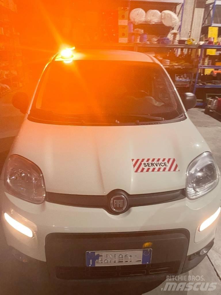 Fiat Panda Automobily