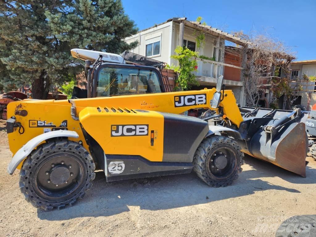 JCB 525-60 Teleskopické manipulátory