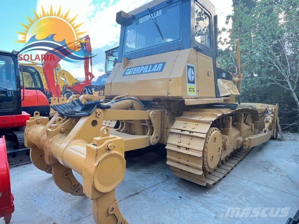 CAT D 7 G Pásové dozéry