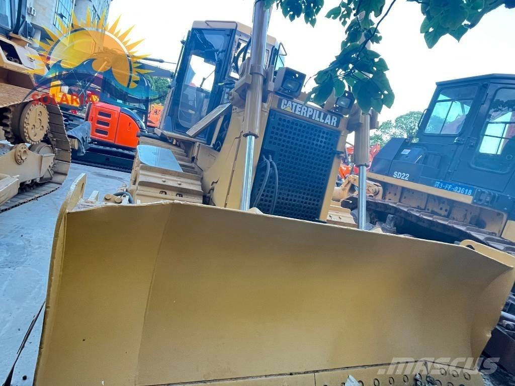 CAT D 7 G Pásové dozéry