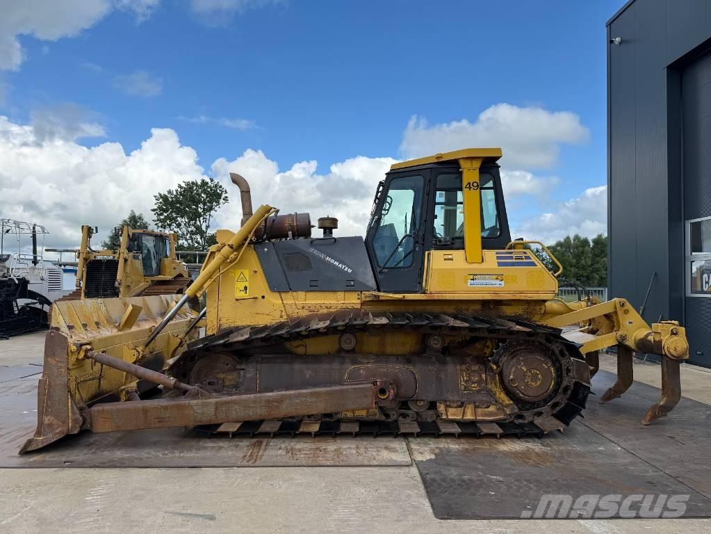 Komatsu D 65 PX-12 Pásové dozéry