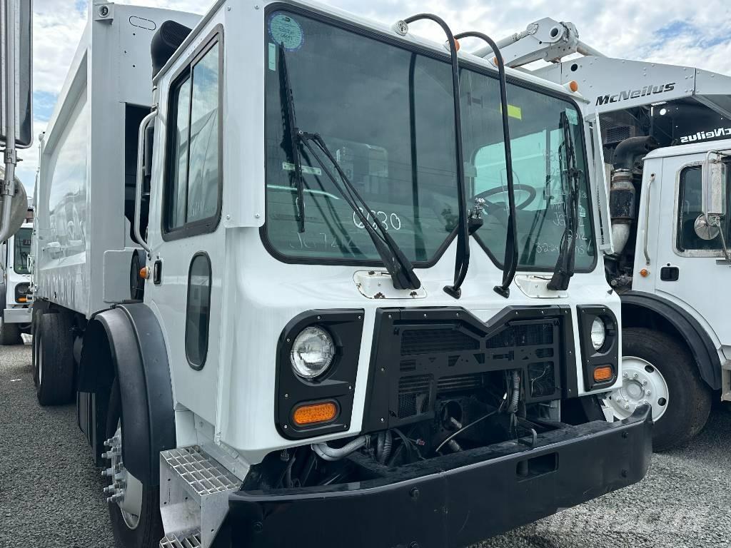 Mack MRU 633 Smetiarske vozidlá