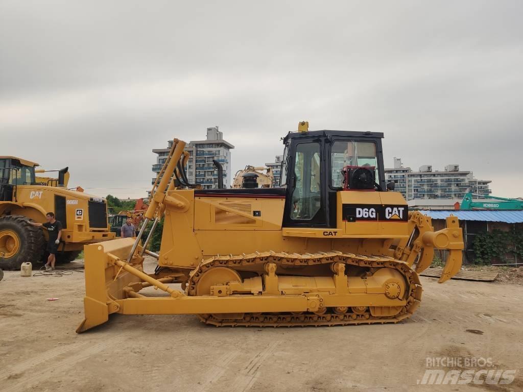 CAT D 6 G Pásové dozéry
