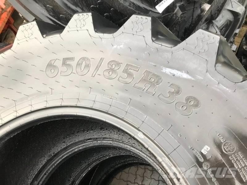 BKT 650/85R38 Pneumatiky, kolesá a ráfiky