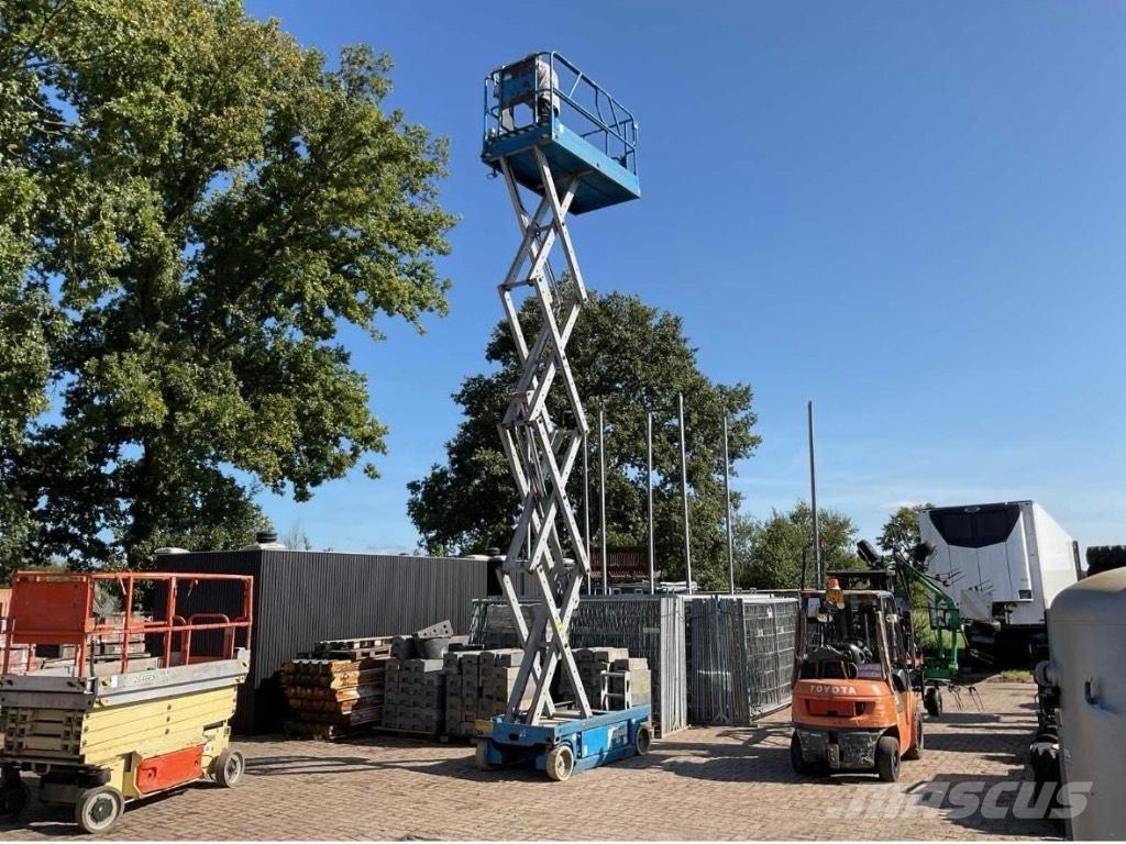 Genie Gs-2646 Nožnicové zdvíhacie plošiny