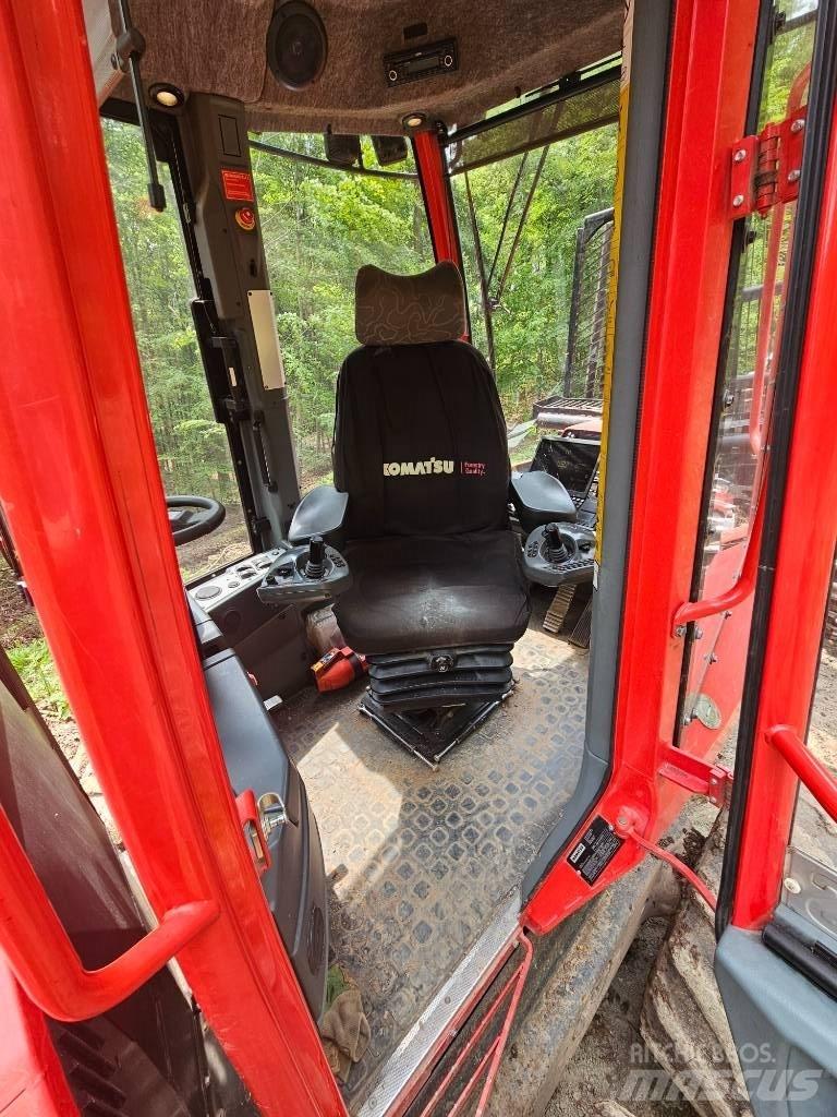 Komatsu 875 Lesné traktory