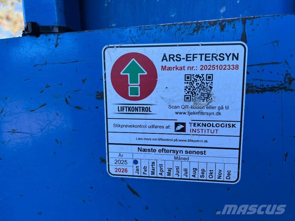 Genie GRC 12 Vertikálne stĺpové výťahy