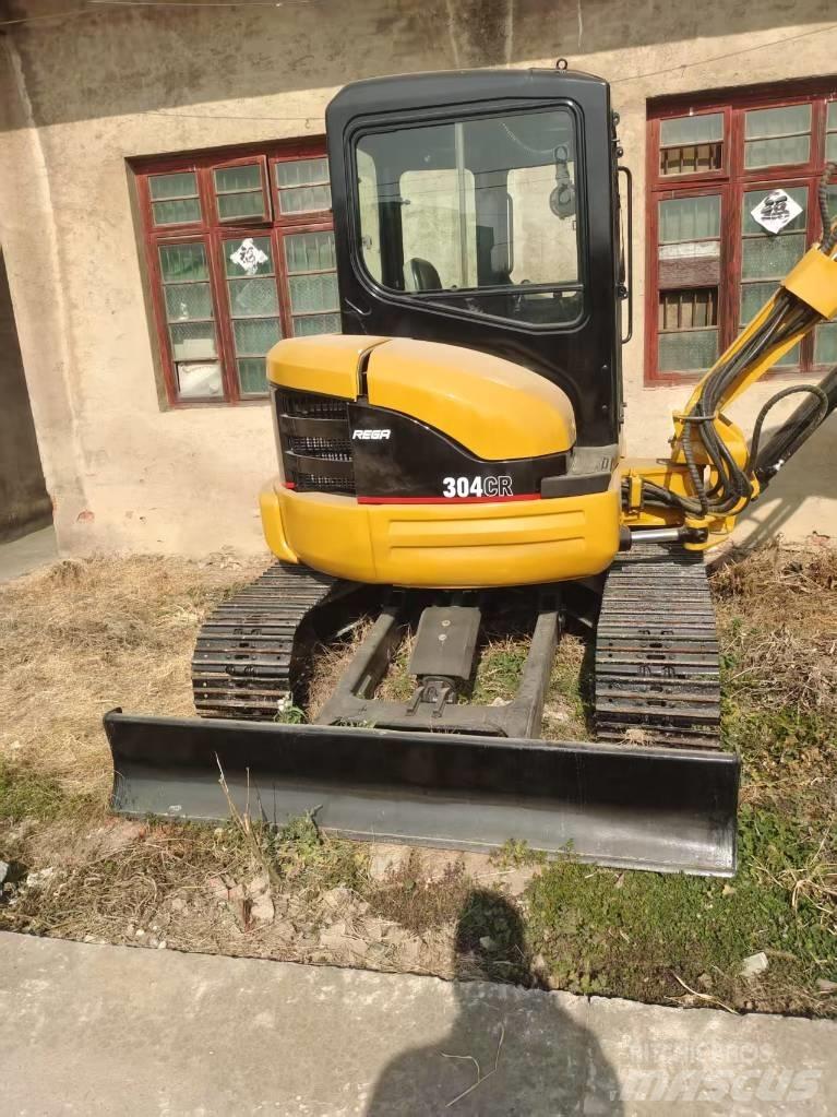CAT 304 CR Mini rýpadlá < 7t