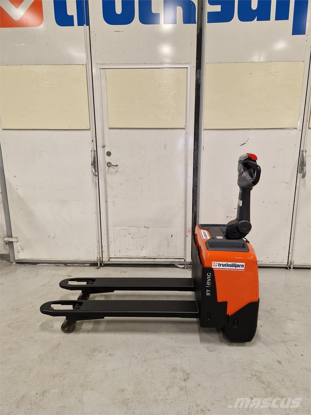 Toyota LWE130 Ručne vedené vysokozdvižné vozíky