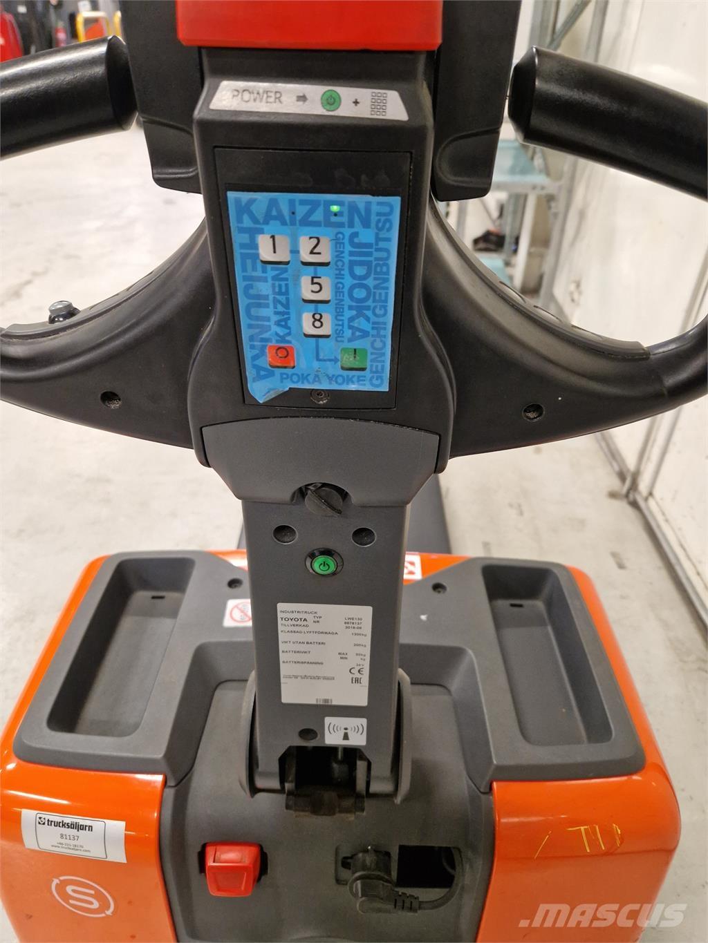 Toyota LWE130 Ručne vedené vysokozdvižné vozíky