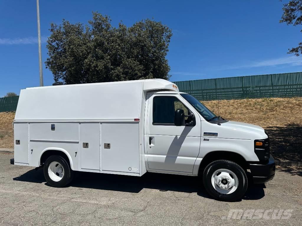 Ford Econoline E-350 Nakladacia/sklápacia bočnica