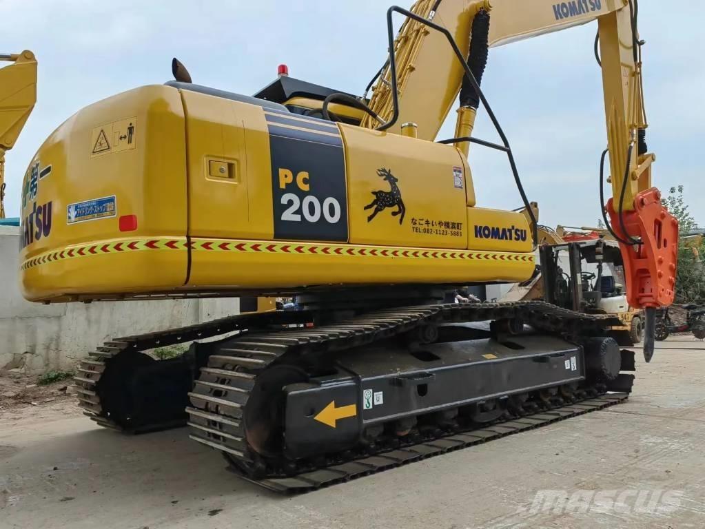 Komatsu PC 200-7L Pásové rýpadlá