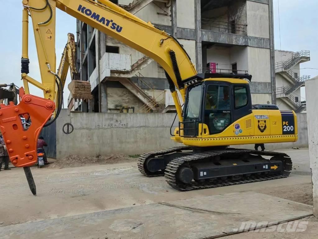 Komatsu PC 200-7L Pásové rýpadlá