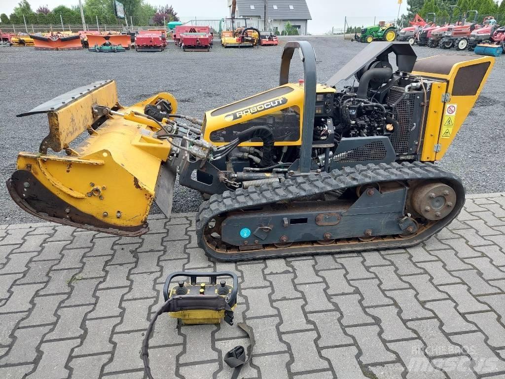 McConnel Robocut 130 Robotické kosačky