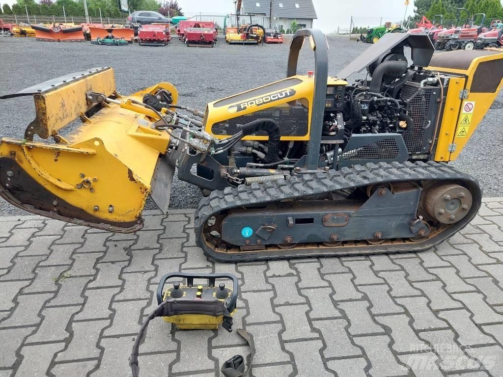 McConnel Robocut 130 Robotické kosačky