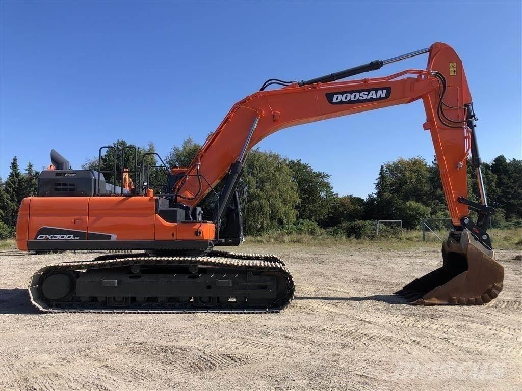 Doosan dx300 Pásové rýpadlá