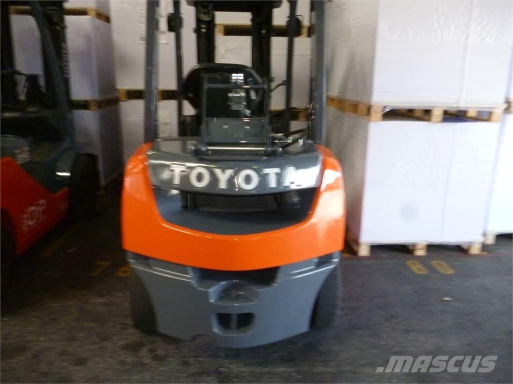 Toyota 02-8FGF25 LPG vozíky