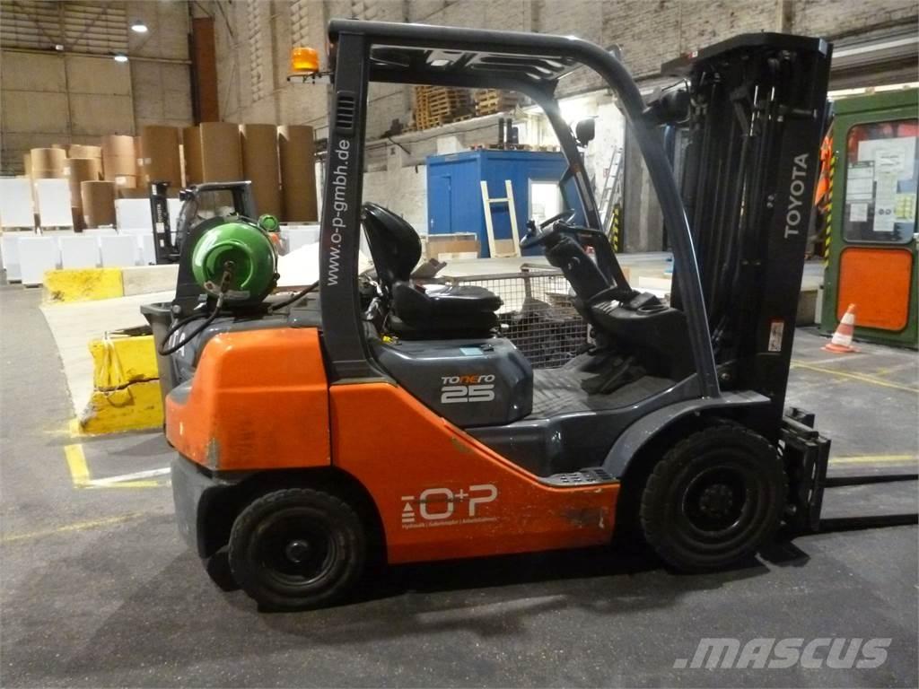 Toyota 02-8FGF25 LPG vozíky