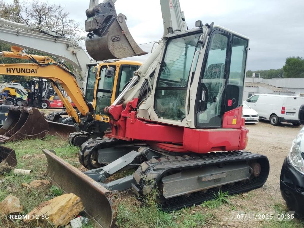 Takeuchi 280 FR Pásové rýpadlá