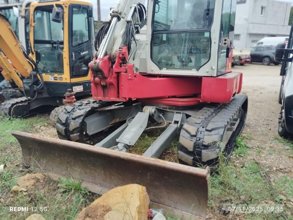 Takeuchi 280 FR Pásové rýpadlá