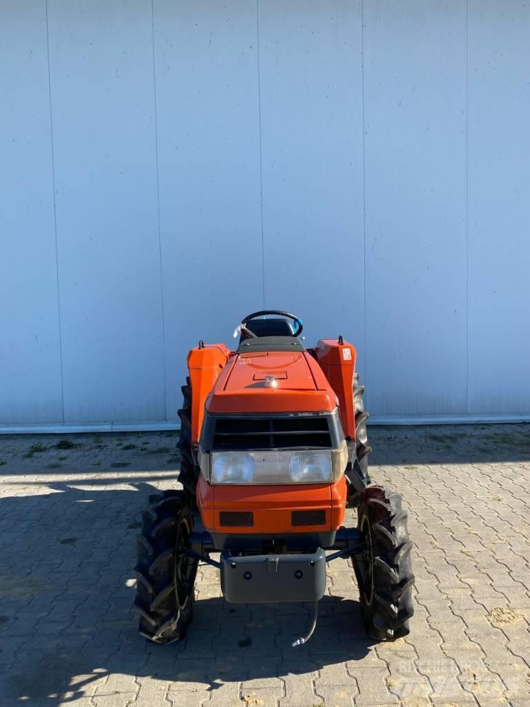 Kubota GL21 Kompaktné traktory