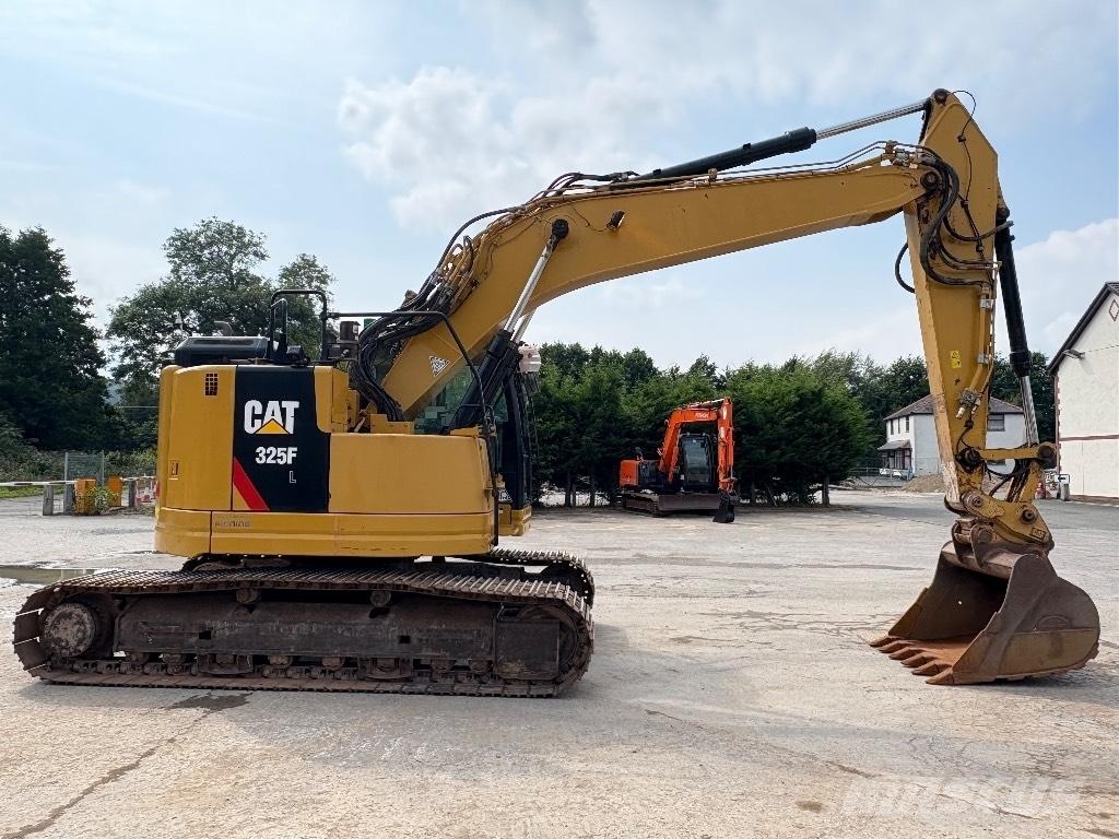 CAT 325 FL CR Pásové rýpadlá