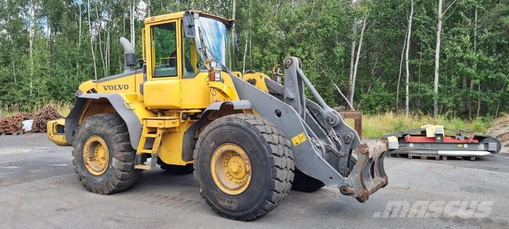 Volvo L 120 E Kolesové nakladače