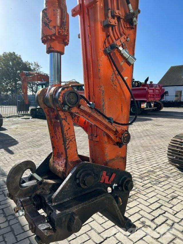 Hitachi ZX 130 Pásové rýpadlá