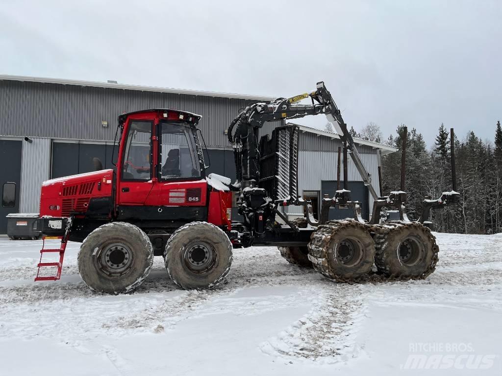 Komatsu 845 Lesné traktory