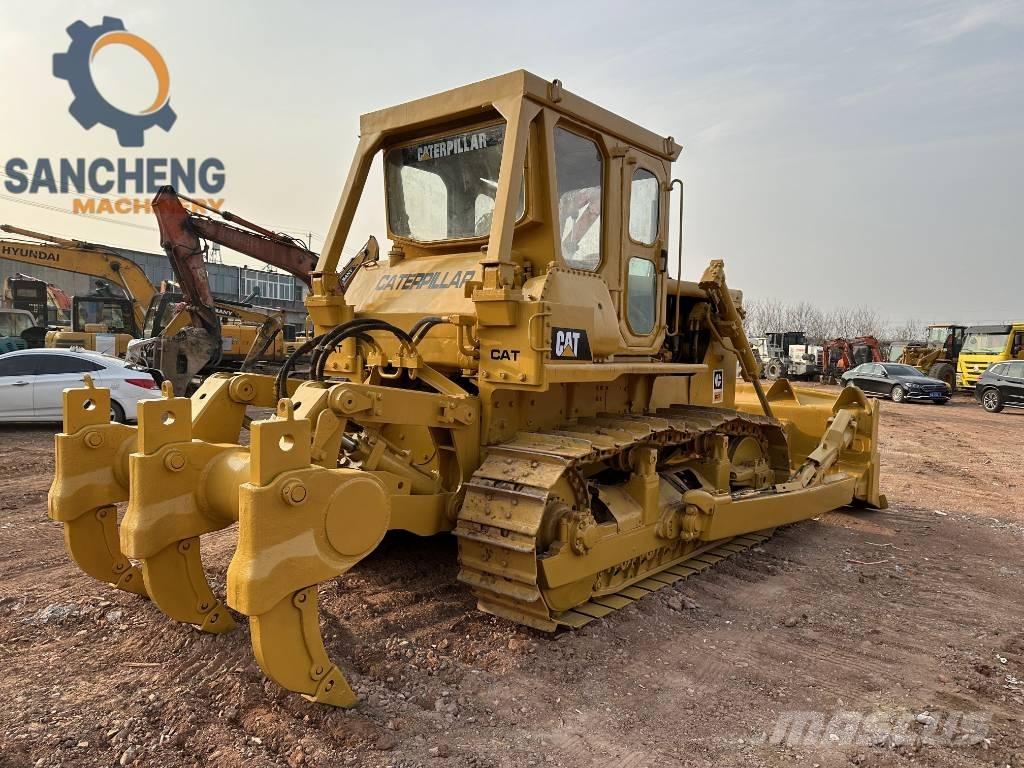 CAT D 7 G Pásové dozéry
