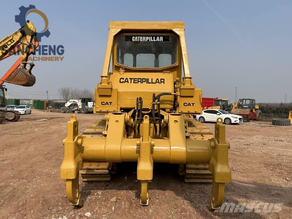 CAT D 7 G Pásové dozéry