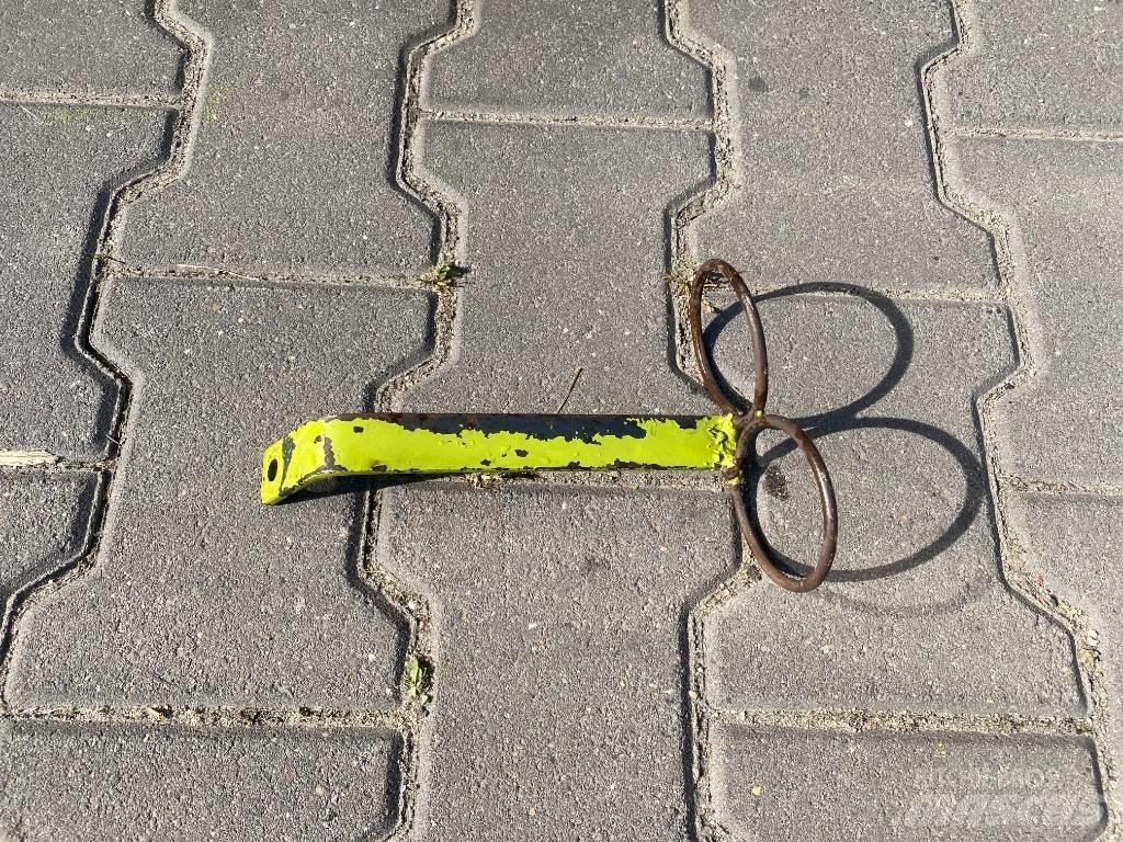 CLAAS Jaguar 880 Príslušenstvo strojov na seno a krmivo