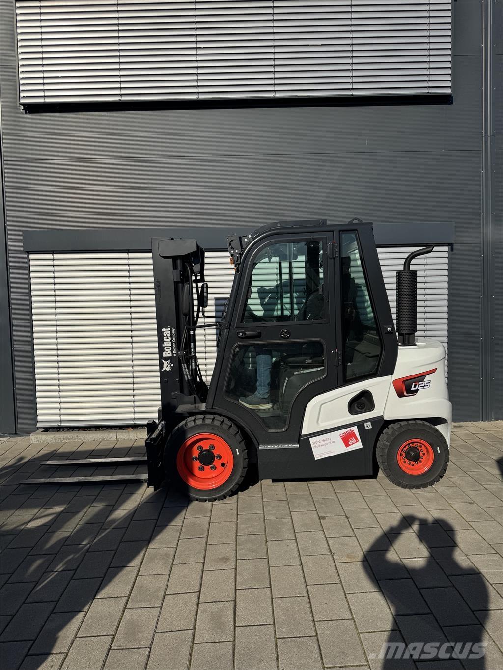 Bobcat D25NXS Dieselové vozíky